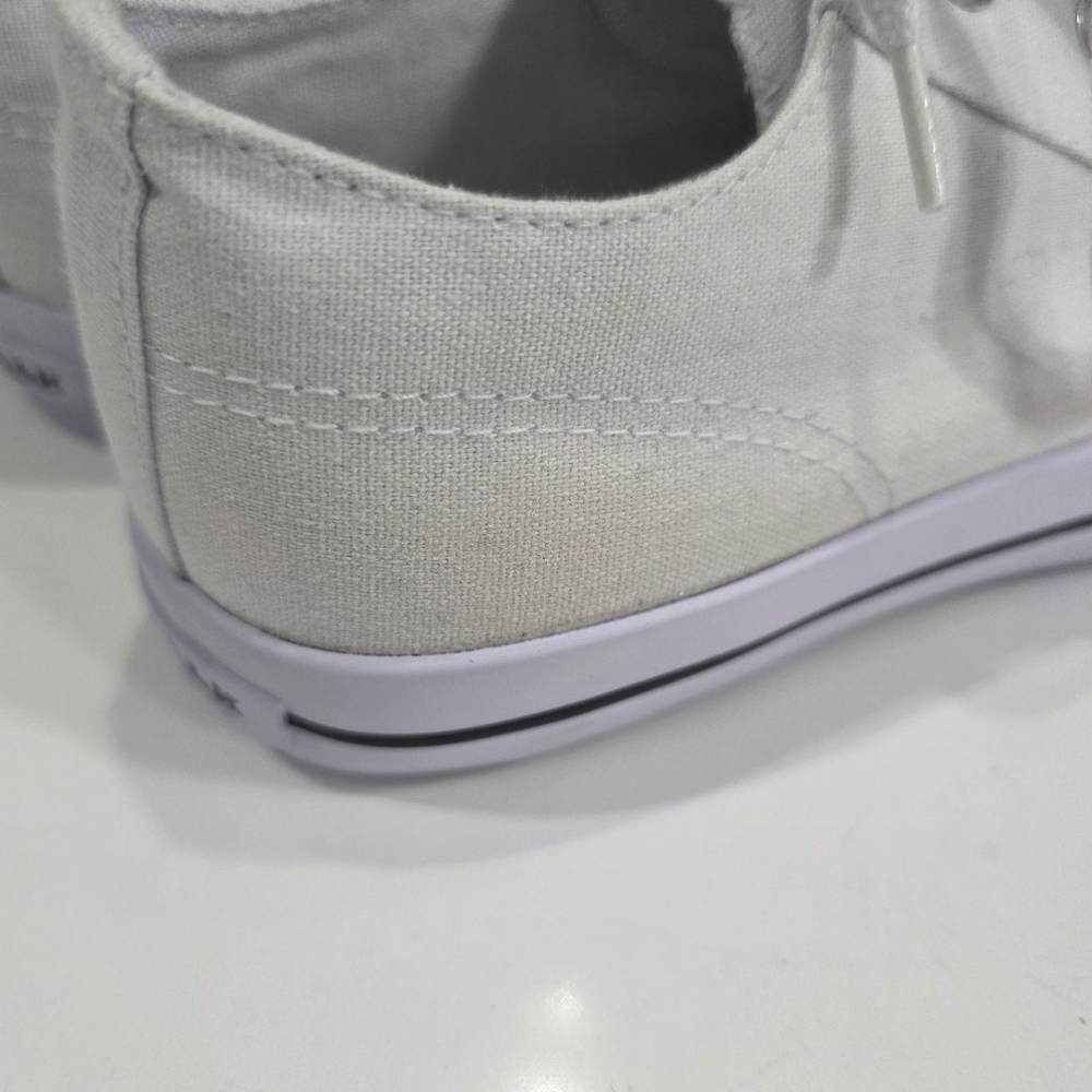 Classic White Canvas Low-Top Sneakers - Picture 5 of 10